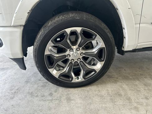 Used 2020 RAM 1500 Limited w/ Body Color Bumper Group RWD image 13