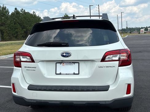 Used 2016 Subaru Outback 2.5i Limited AWD/4WD image 30