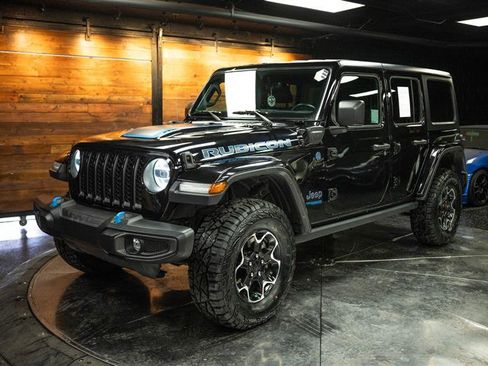 Used 2022 Jeep Wrangler Unlimited Rubicon 4xe image 2