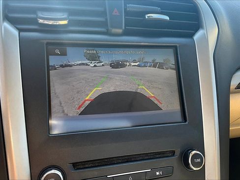 Used 2016 Ford Fusion SE w/ Equipment Group 202A image 30