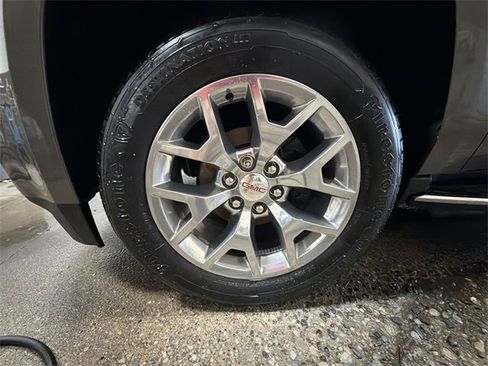 Used 2019 GMC Yukon SLE w/ SLE Value Package image 10