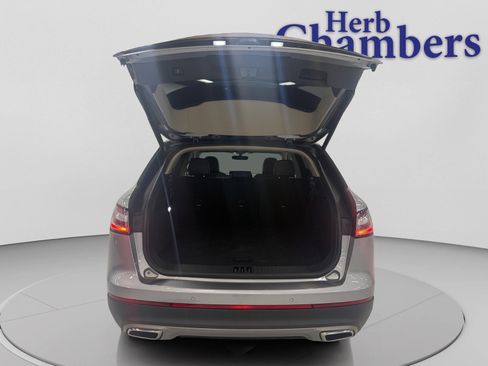 Used 2022 Lincoln Nautilus Reserve image 7