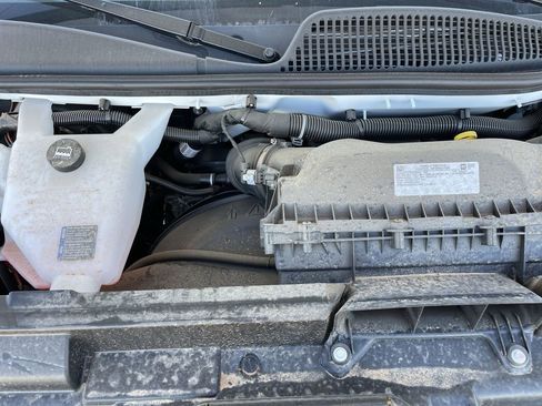 New 2025 GMC Savana 2500 Extended w/ Driver Convenience Package image 29