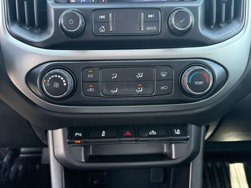 Used 2022 Chevrolet Colorado LT w/ Fleet Safety Package image 32