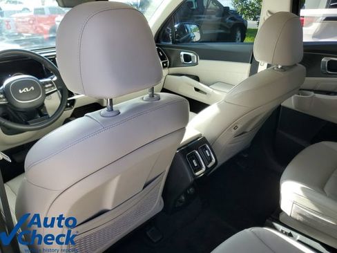 Used 2023 Kia Sorento SX FWD image 12