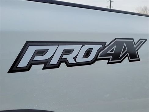 Used 2024 Nissan Titan PRO-4X w/ Pro-4x Convenience Package image 9