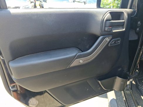 Used 2012 Jeep Wrangler Sport AWD/4WD image 21