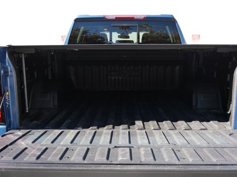 Used 2024 GMC Sierra 1500 SLT w/ SLT Premium Package AWD/4WD image 19
