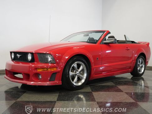Used 2005 Ford Mustang GT image 6