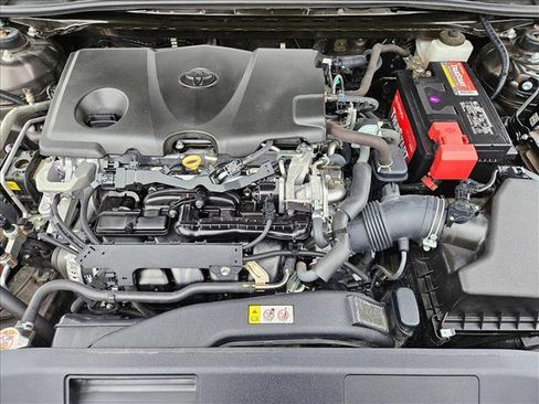 Used 2020 Toyota Camry XLE image 20
