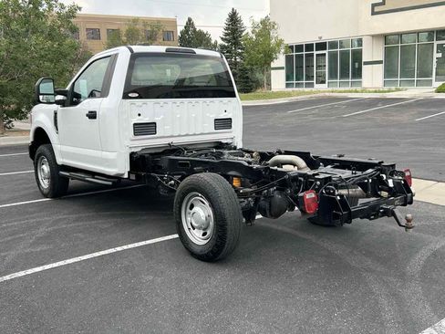 Used 2020 Ford F350 XL w/ Snow Plow Prep Package AWD/4WD image 5