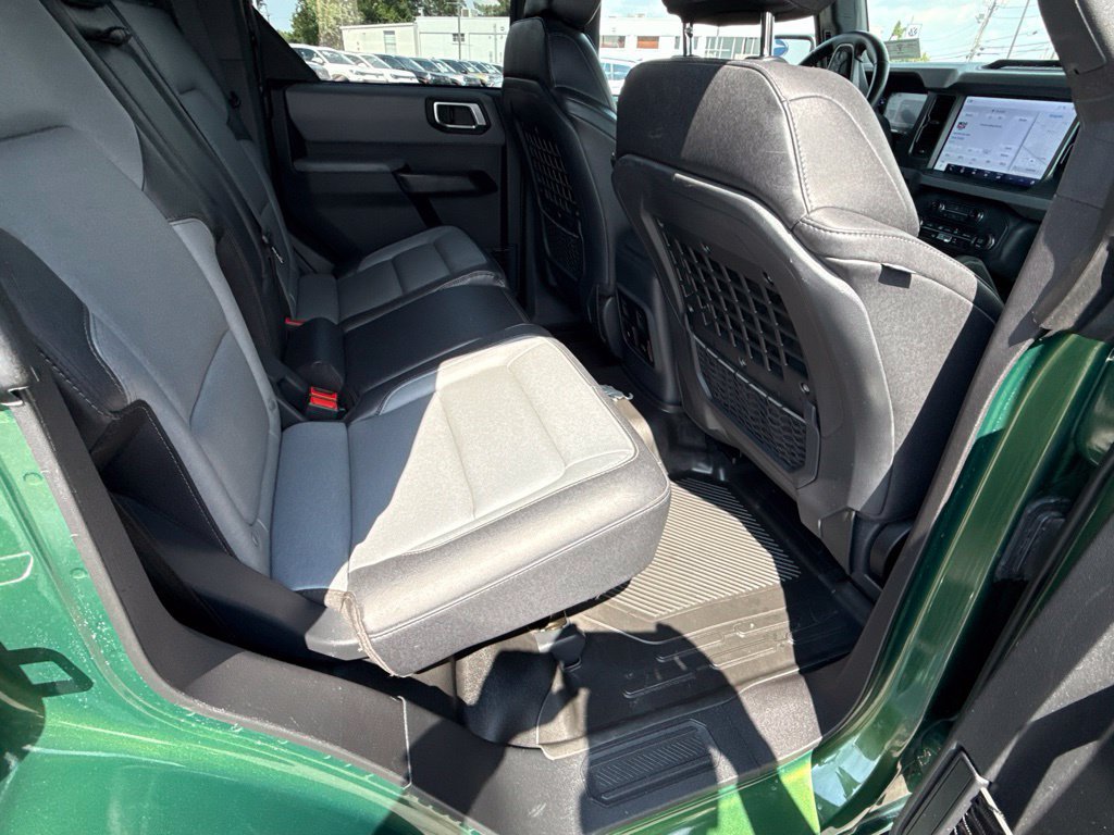 Used 2024 Ford Bronco Everglades AWD/4WD image 17