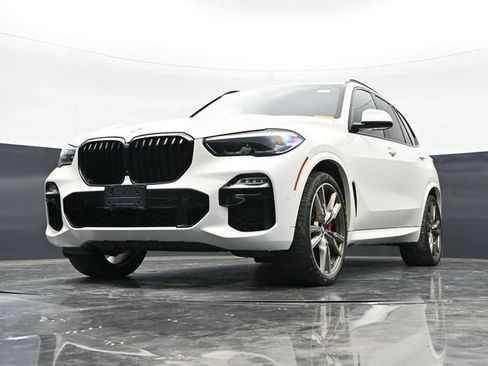 Used 2021 BMW X5 M50i AWD/4WD image 39
