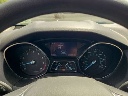 Used 2014 Ford Focus SE FWD image 28