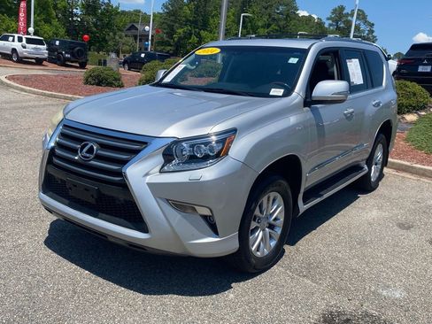 Used 2014 Lexus GX 460 w/ Premium Package AWD/4WD image 2