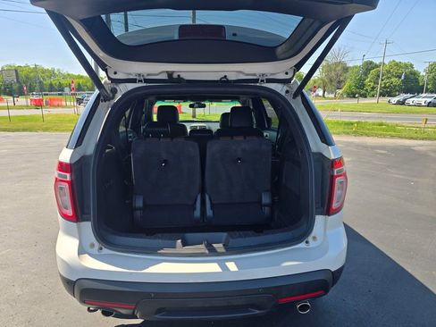 Used 2014 Ford Explorer Limited w/ Equipment Group 302A AWD/4WD image 8