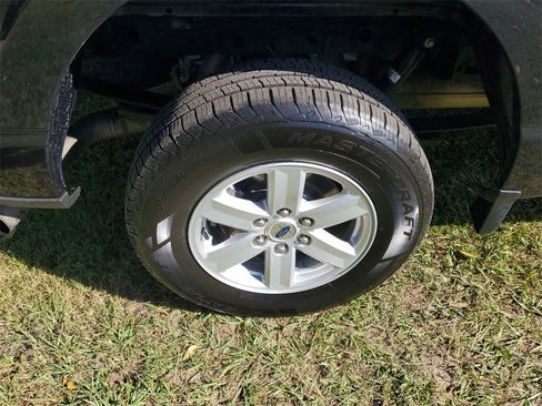 Used 2023 Ford F150 XLT image 7