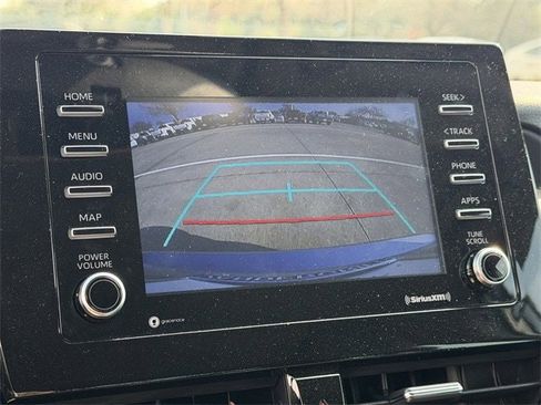 Used 2022 Toyota Camry SE image 18