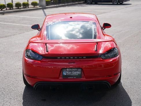 Used 2023 Porsche 718 Cayman GT4 RWD image 16
