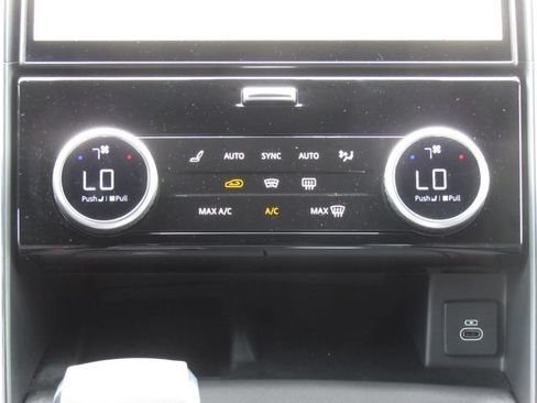 Used 2023 Land Rover Discovery S R-Dynamic AWD/4WD image 34