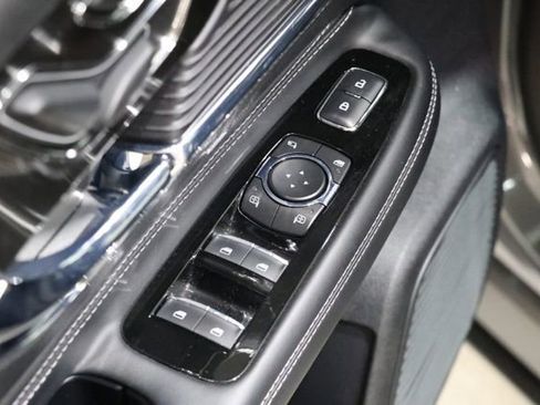 Used 2022 Lincoln Corsair AWD w/ Premium Package image 20