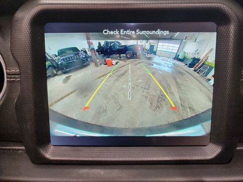 Used 2021 Jeep Wrangler Unlimited Sahara w/ Uconnect 4C Nav & Sound Group image 19