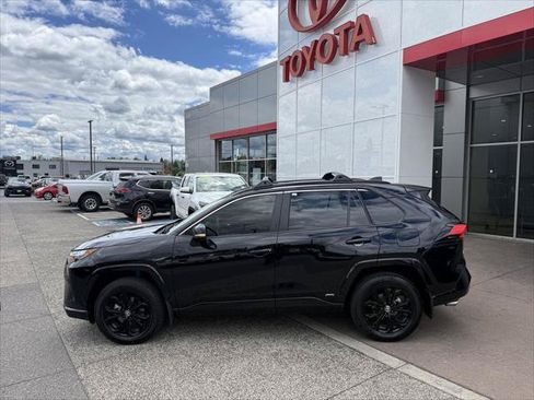 Certified 2025 Toyota RAV4 SE w/ Convenience Package AWD/4WD image 3