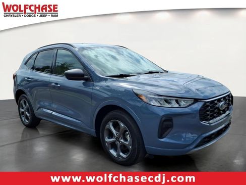 Used 2024 Ford Escape ST-Line w/ Tech Pack #1 AWD/4WD image 7