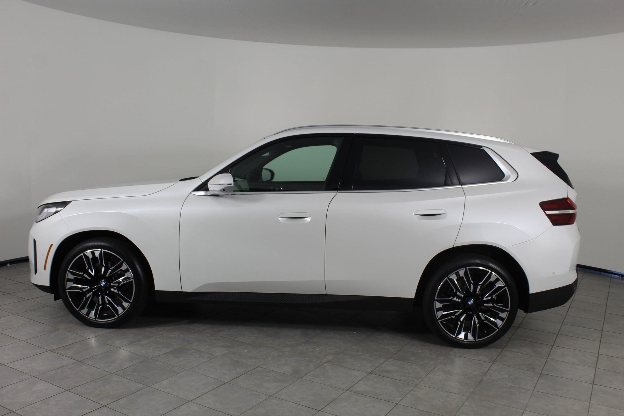Used 2026 BMW X3 xDrive30i AWD/4WD image 2