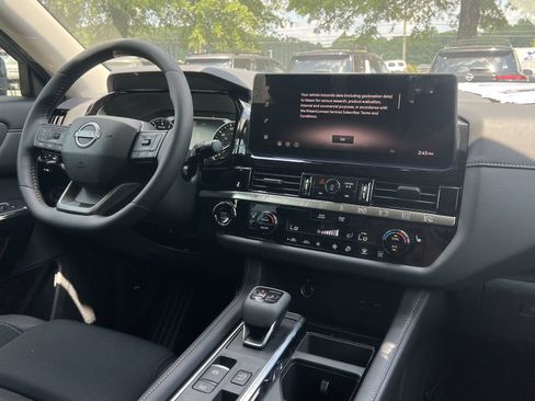 New 2026 Nissan Pathfinder SV w/ Cargo Package FWD image 3