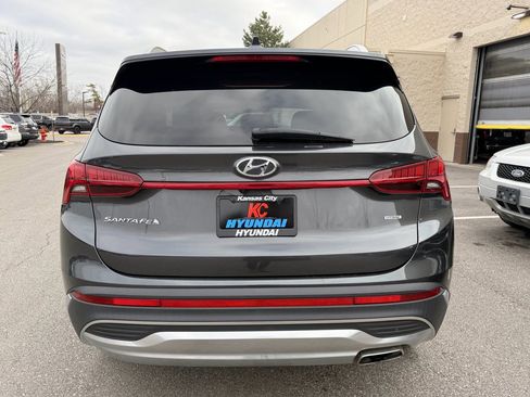 Used 2022 Hyundai Santa Fe SEL w/ Convenience + Premium Package image 4