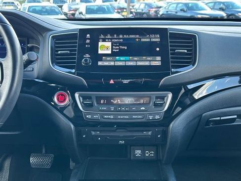 Used 2021 Honda Pilot Touring image 26