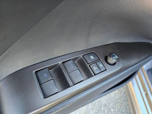 Used 2021 Toyota Camry SE w/ Convenience Package image 15