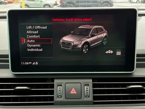 Used 2020 Audi SQ5 Prestige w/ Prestige Package AWD/4WD image 25
