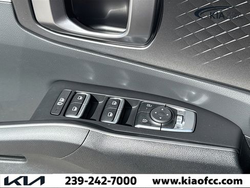 New 2026 Kia Sorento LX image 22