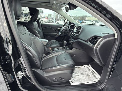 Used 2022 Jeep Cherokee Limited image 16