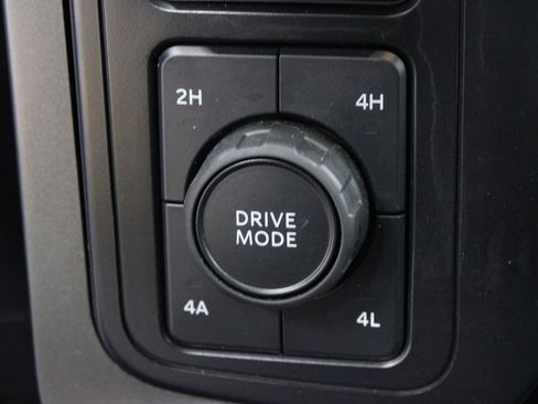 Used 2024 Ford F150 Lariat image 63