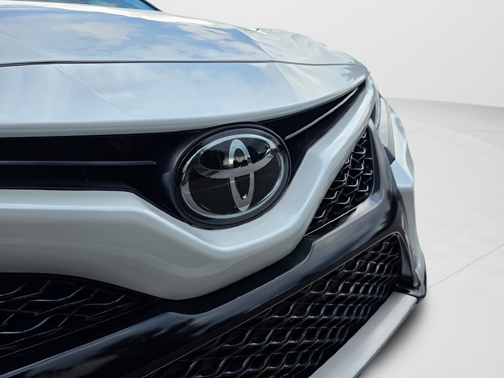 Used 2019 Toyota Camry XSE FWD image 26