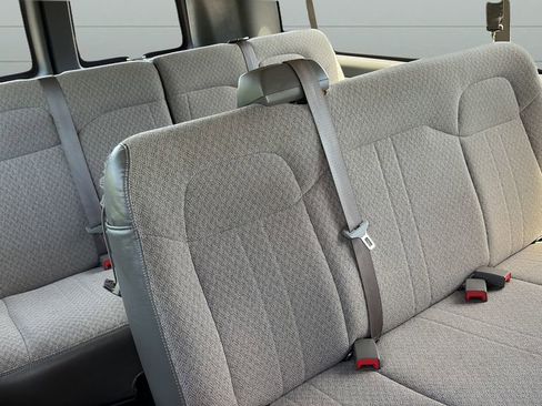 Used 2015 Chevrolet Express 3500 LT w/ LT Preferred Equipment Group RWD image 19