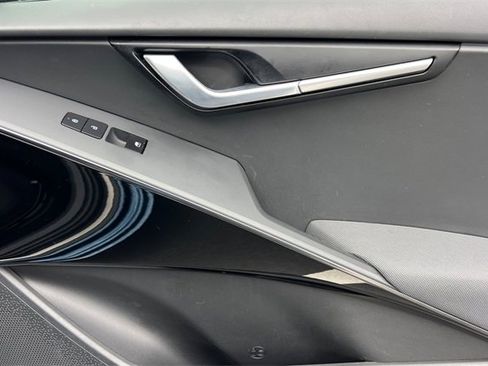 Certified 2023 Kia Niro Wave image 22