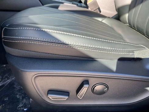 New 2026 Ford Escape SE w/ PHEV Premium Package image 13