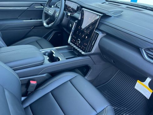 New 2026 GMC Acadia Elevation w/ Elevation Premium Package image 14