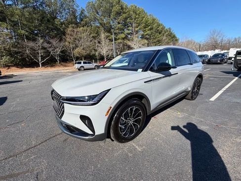 New 2026 Lincoln Nautilus Premier image 3