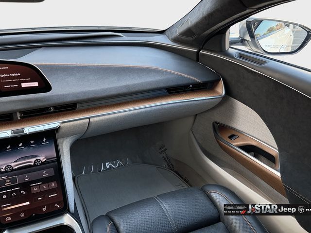 Used 2022 Lucid Air Grand Touring AWD/4WD image 17
