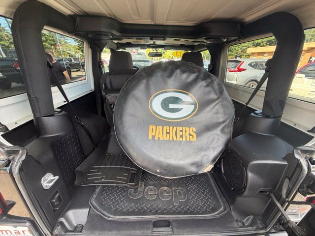 Used 2013 Jeep Wrangler Sahara w/ Connectivity Group AWD/4WD image 21