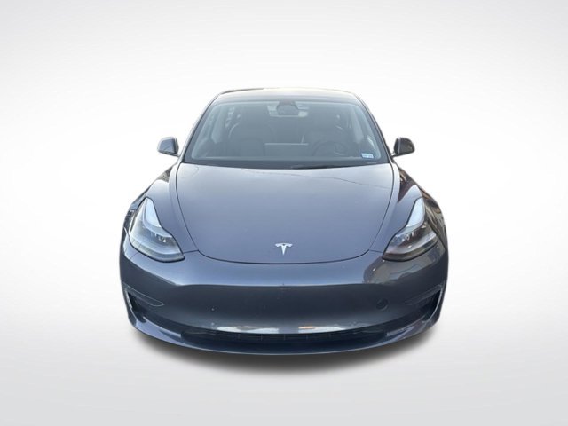Used 2022 Tesla Model 3 Standard Range RWD image 2