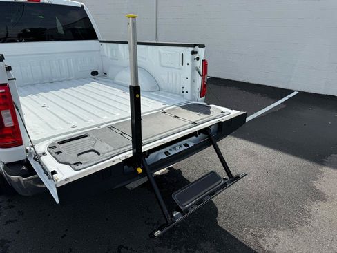 Used 2023 Ford F150 XLT w/ Trailer Tow Package AWD/4WD image 9