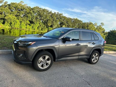 Certified 2023 Toyota RAV4 XLE w/ Convenience Package FWD image 2