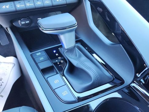 New 2026 Hyundai Elantra Limited image 21