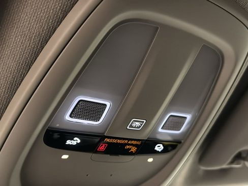 New 2026 Volvo XC40 B5 Core w/ Climate Package image 20